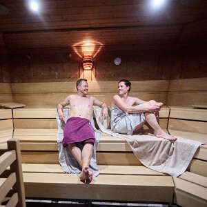 Saunieren in der Finnischen Sauna im Aquaria Erlebnisbad